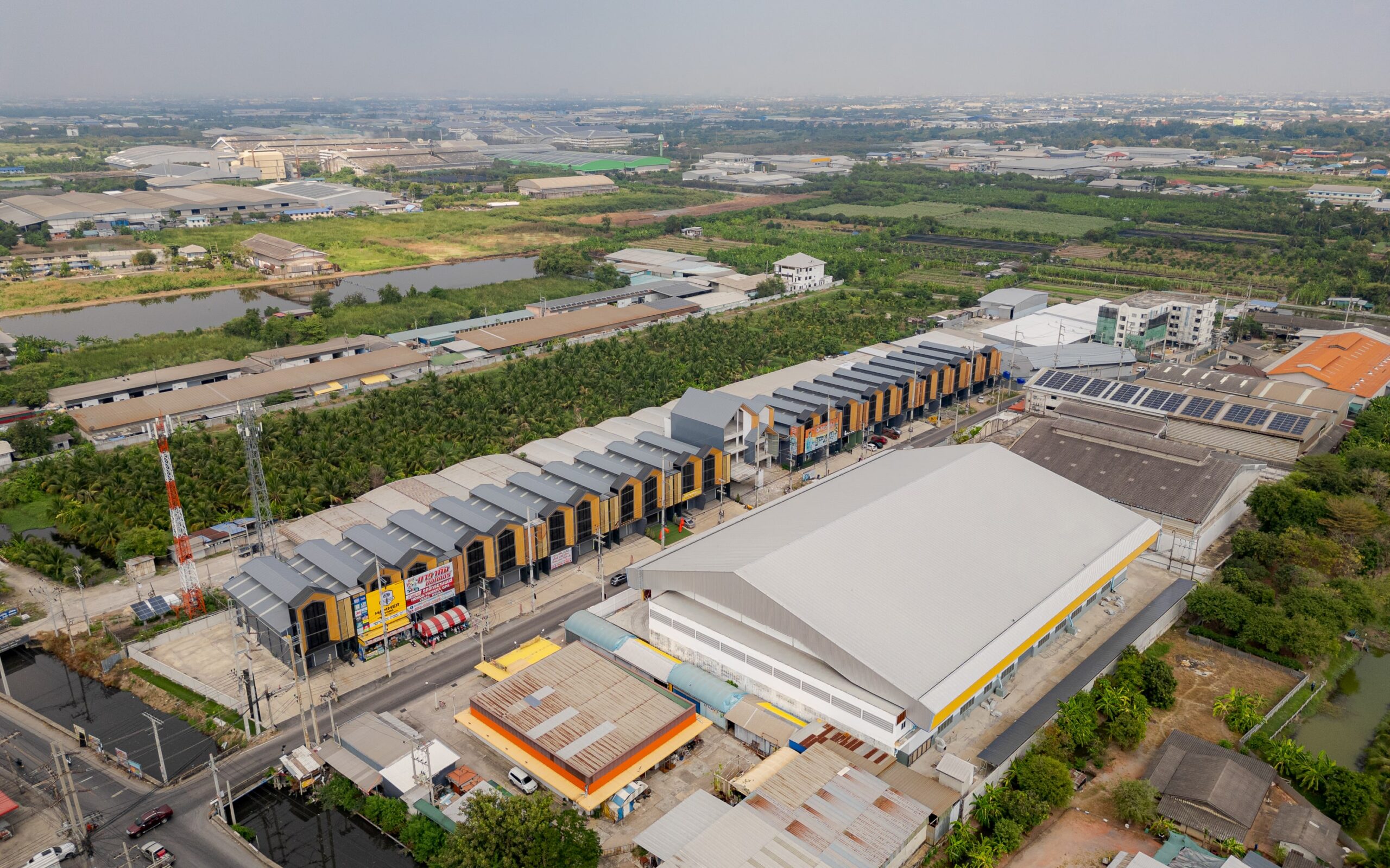 อาคารพาณิชย์ โกดัง คลังสินค้า บางน้ำจืด สมุทรสาคร แฟคทอรี่ ยาร์ด @สมุทรสาคร (Drone shot) (3)-min